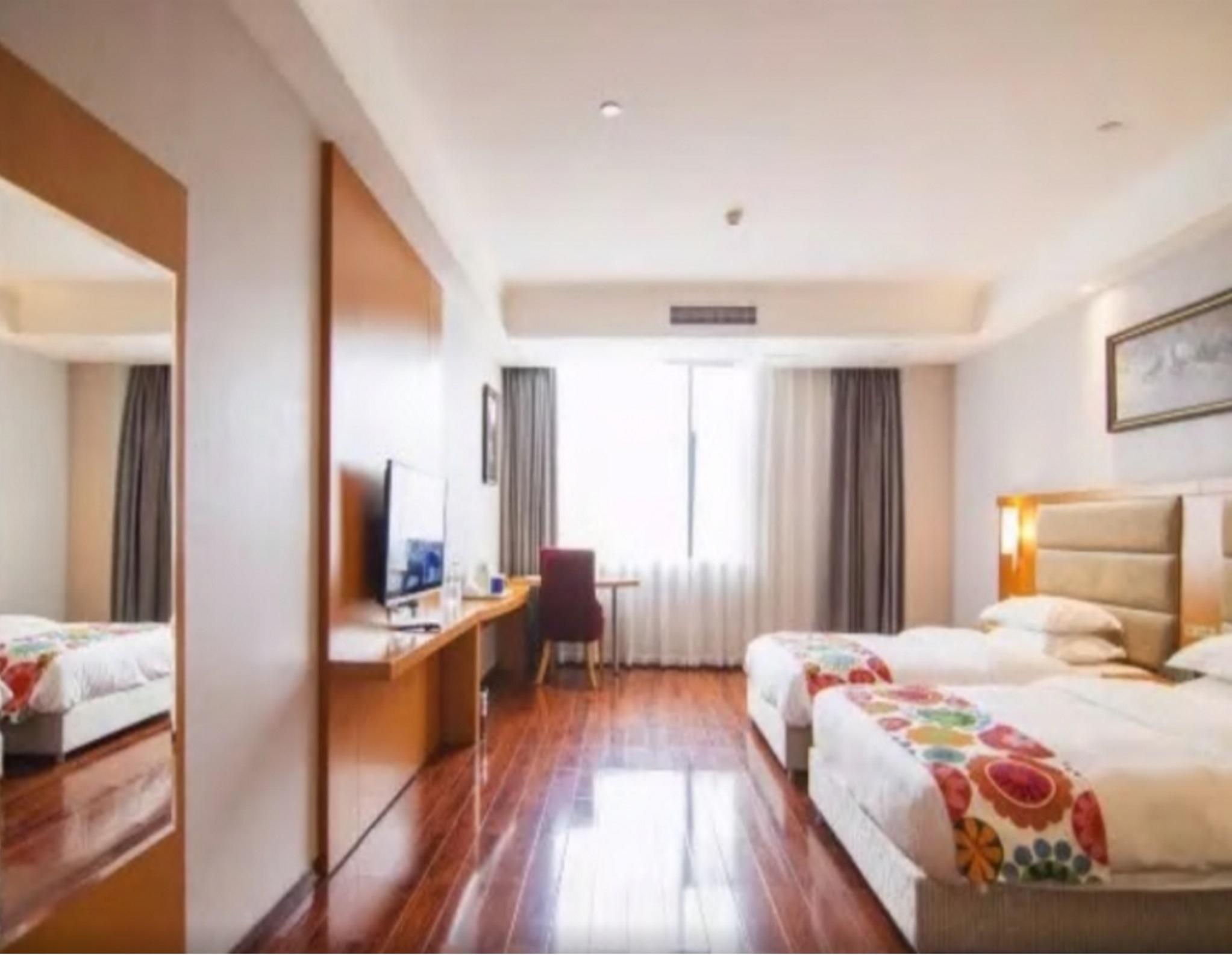 ホテル Ibis Chongqing Airport エクステリア 写真
