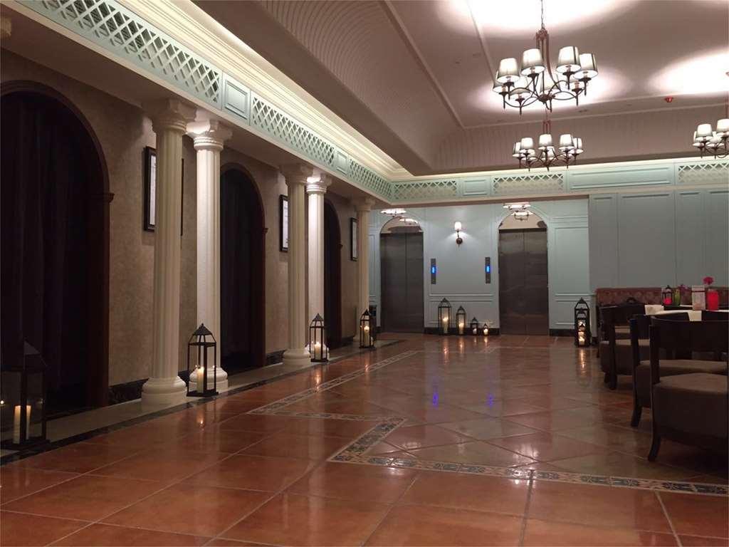 ホテル Ibis Chongqing Airport エクステリア 写真