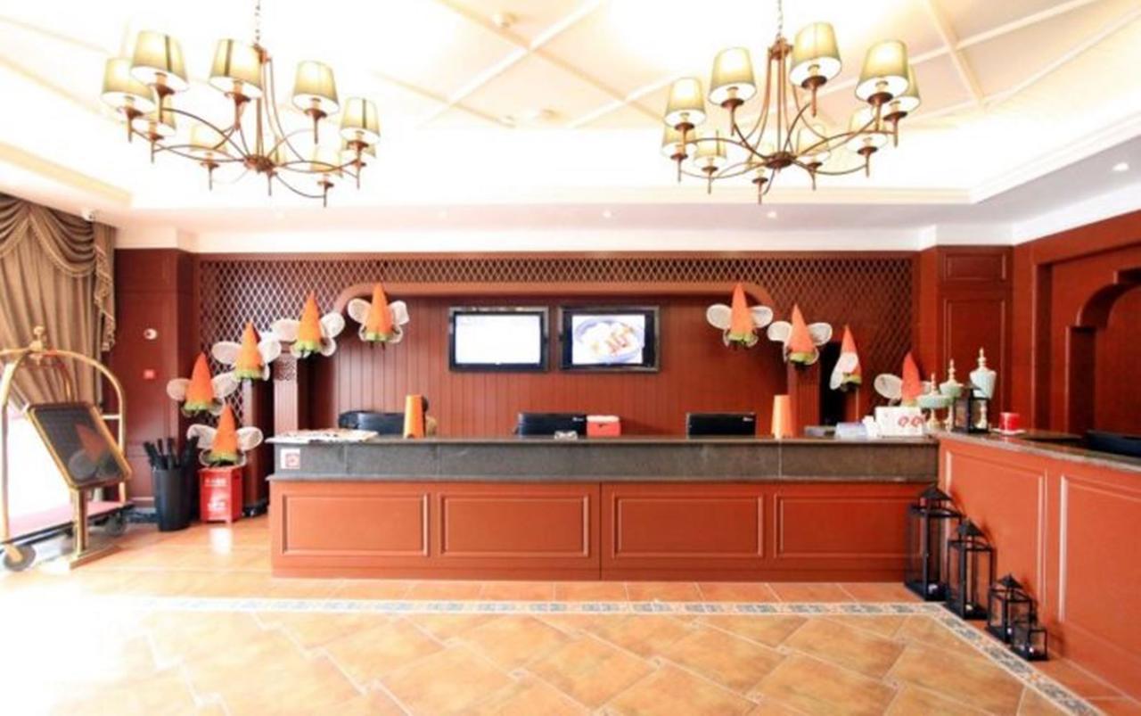 ホテル Ibis Chongqing Airport エクステリア 写真